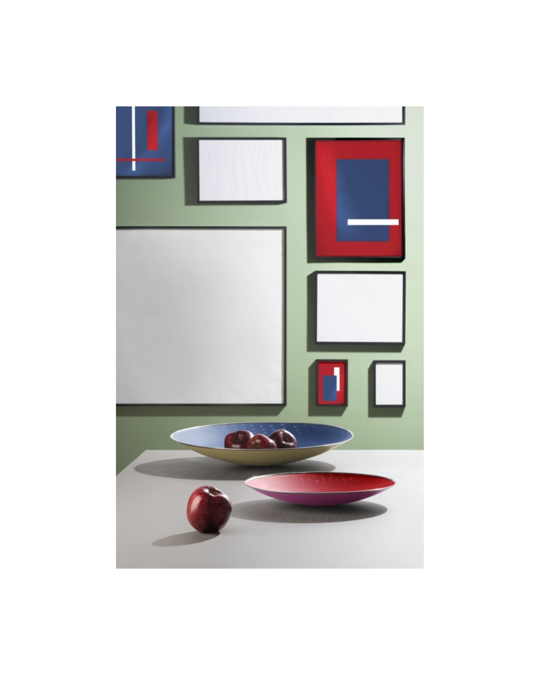 Cohncave Red Centerpiece