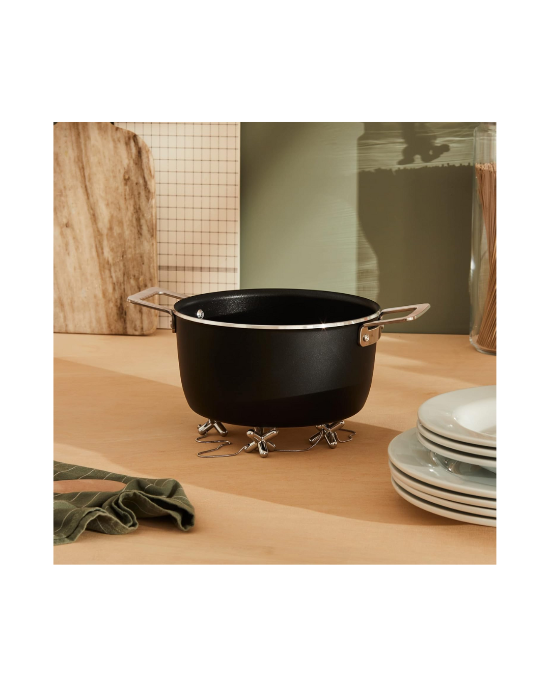 Tripod Trivet With Adjustable Elements