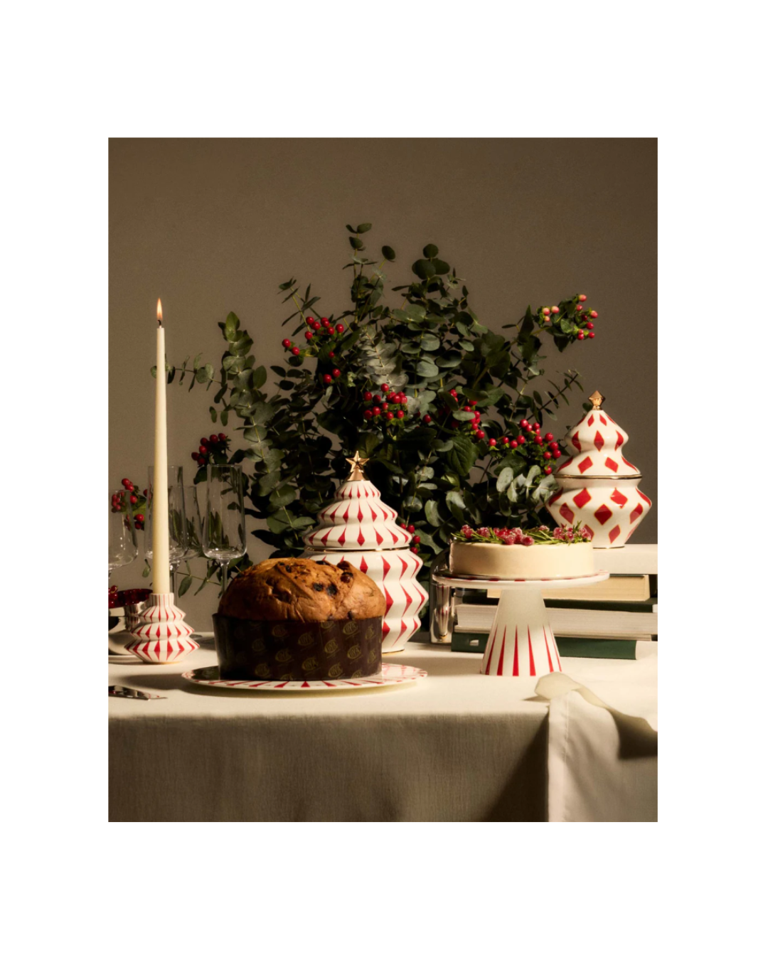 Delight Cake Stand