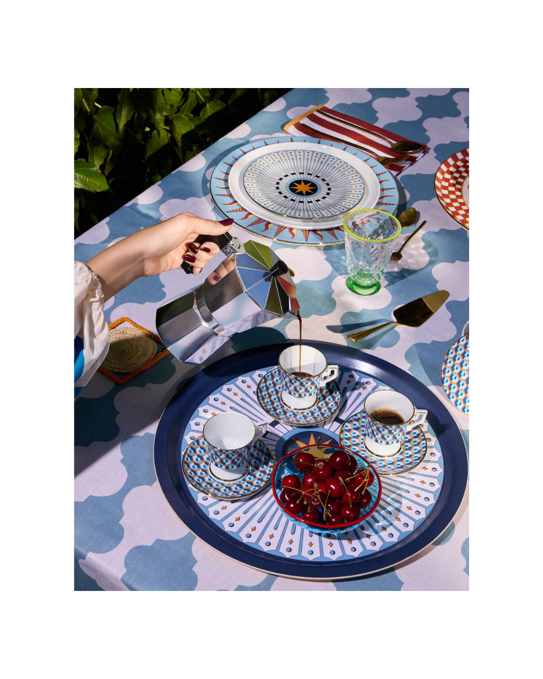 Round Wood Tray Feria Midnight