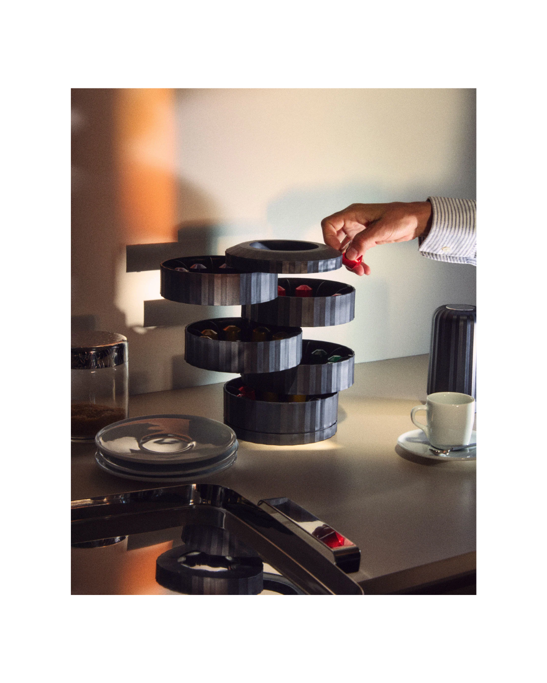 Plisse Capsule Holder