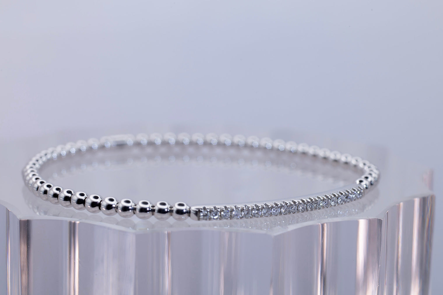 18-Karat White Gold Diamond Bracelet