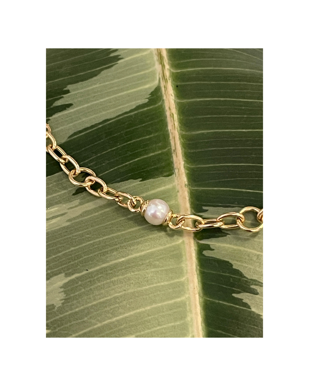 Gold Bracelet With Pearl