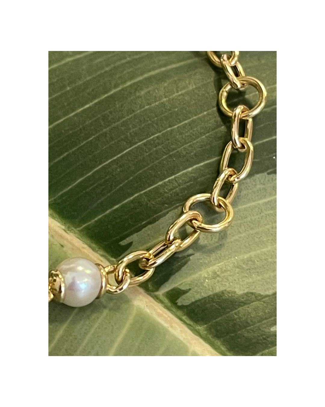 Gold Bracelet With Pearl