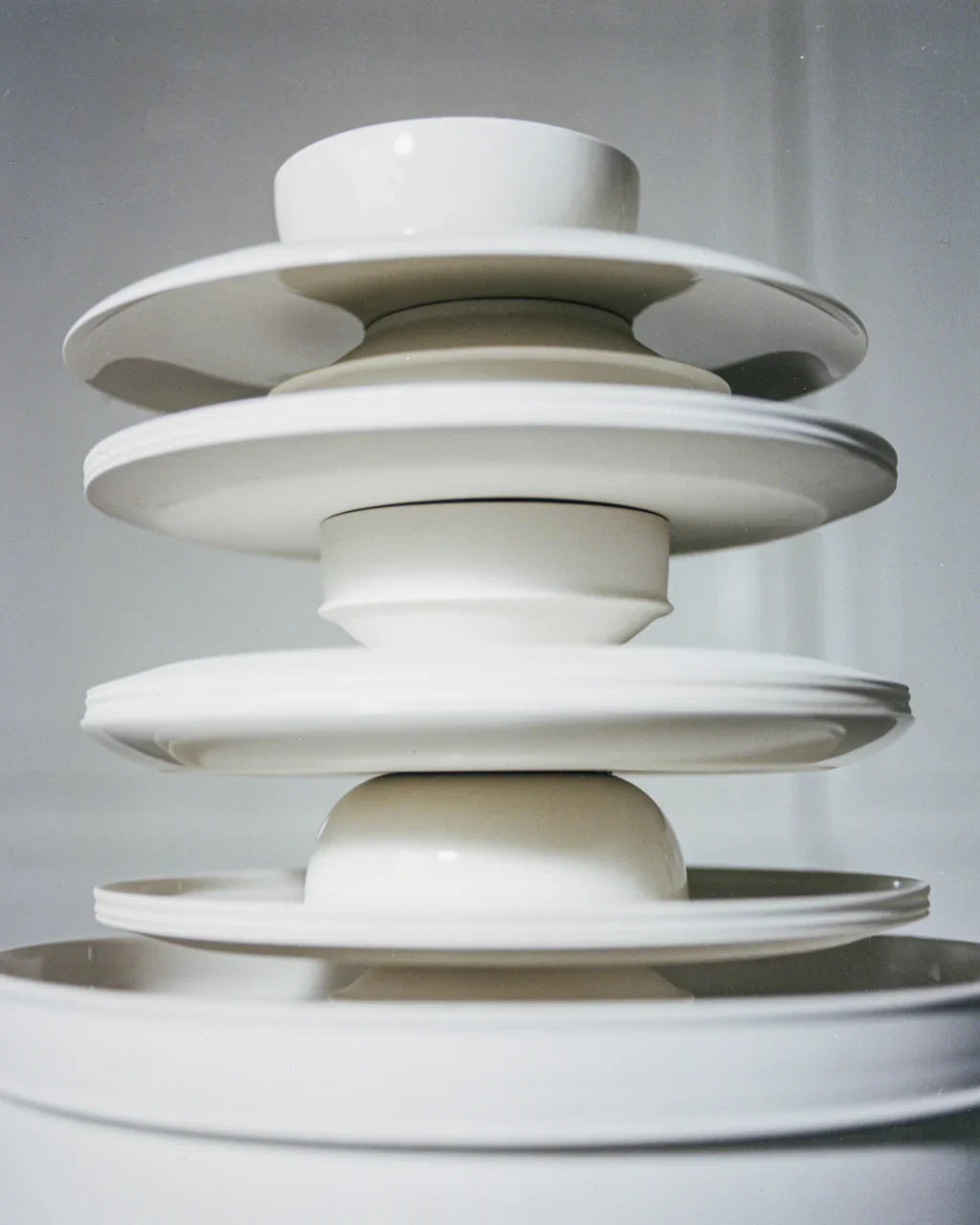 CAKE STAND ALABASTER DUNE